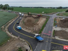 Drogowcy ruszyli z kolejnym etapem budowy ronda na „trzydziestce piątce”. Od dzisiaj zmiany!
