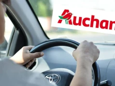 Dlaczego reklama Auchan rozwścieczyła kierowców? Sprawą zajęła się Komisja Etyki Reklamy