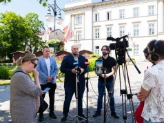 Inicjatorzy referendum ujawnili liczbę zebranych podpisów. Padły ostre słowa