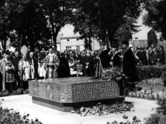 Historię Polski i Ukrainy napisali nam sanacyjni pułkownicy, komuniści i skrajna prawica