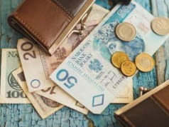 Jest decyzja Senatu. Chcą uszczelnić system. Akcyza na kolejne e-papierosy