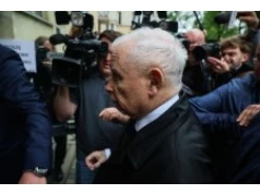Dziewięć godzin Kaczyńskiego w prokuraturze