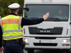 Policja w Niemczech zatrzymała dwie ciężarówki jednej firmy. W środku 300 kilogramów żywności do wyrzucenia