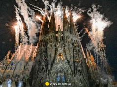 Spektakularne widowisko w Bazylice Sagrada Familia. Ceremonia wywołała zachwyt