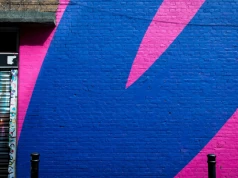 To może być ewenement na skalę światową. W Krakowie powstał mural, który odmierza czas