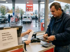Praca na Orlenie. Ujawniono pensje kasjerów. Tyle wpływa na konto