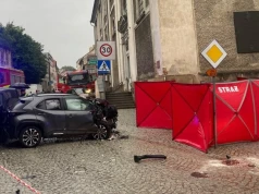 Wpadł na chodnik i zabił pieszych. Zginęli ojciec i 9-letni synek