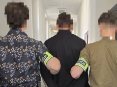Na Alei Roździeńskiego piesi poinformowali policję, że kierowca BMW stwarza zagrożenie na drodze. Okazało się, że był pijany