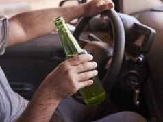 Pijany Turek bez prawa jazdy zatrzymany w Jaworzu. Auto nie miało ważnego OC