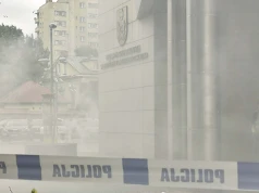 Ćwiczenia służb w urzędzie marszałkowskim w Rzeszowie. Na miejscu pojawiły się radiowozy i karetki
