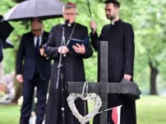 Toruń pamiętał o Klaudii. Wspólna modlitwa i chwila refleksji w Parku Glazja
