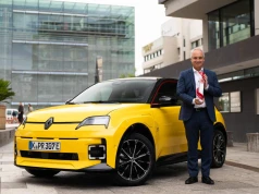 Nowy Renault 5 E-Tech przekonał czytelników Auto Motor und Sport. „Best Cars Award 2026”