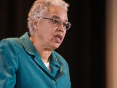 Toni Preckwinkle podaje powód opóźnień w wysyłce rachunków za podatki od nieruchomości mieszkańcom powiatu Cook