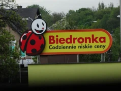 Biedronka chce znać oceny swoich prawdziwych klientów. Popełniła jednak pewien błąd