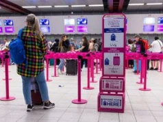 Pasażerowie oburzeni. Wizz Air tłumaczy się z dopłat za bagaże