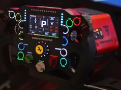 Kierowca Ferrari 499P od Thrustmastera. Powstanie 499 sztuk