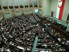 Najnowszy sondaż partyjny zaskakuje! Szok, kto idzie w nim łeb w łeb