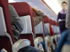 Prowokował, a potem chciał pocałować stewardesę. Pasażer zatrzymany na lotnisku