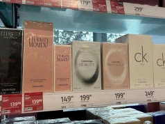 Rossmann przecenił kultowe perfumy Calvin Klein o niemal 100 zł. Mega rabaty też w Hebe