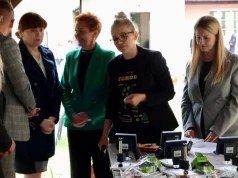Uczniowie IILO w Mysłowicach będą uczyć się przyrody w naturze. Nowa ekopracownia dzięki wsparciu WFOŚiGW