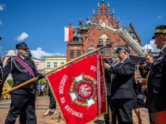 160 lat OSP Chojnice i Powiatowy Dzień Strażaka. Uroczystości na chojnickim Starym Rynku