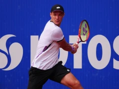 Kamil Majchrzak musi poczekać na rywala. Deszcz przerwał mecz mistrzów