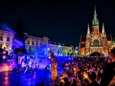 Noc Teatrów 2026 w Krakowie. Te spektakle plenerowe zobaczysz bez wejściówek