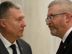 Politycy związani z Koroną na przyjęciu w rosyjskiej ambasadzie. "Wizyta rekomendowana przez Brauna"