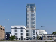 Biegacze zdobywali najwyższy budynek w Krakowie