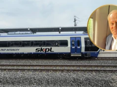 Kolej wróciła do Łomży po 33 latach. Premier na pokładzie pierwszego pociągu