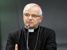 Bp Marek Mendyk z młodymi o wolontariacie i budowaniu dobra
