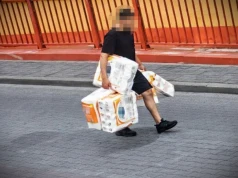 Kryzys żołądkowy czy złodziejstwo? 42‑latek ukradł 1800 rolek papieru toaletowego