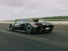 Koenigsegg Jesko Absolut przekroczył granicę 300 km/h. I zrobił to na ćwierć mili
