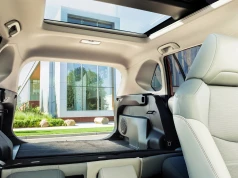 Rodzinny SUV z japońskiej stajni ma teraz 309 KM. Tak gigant podkręcił swój bestseller