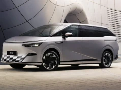 XPENG X9 w Polsce. Elektryczny van premium ma 800 V, 7 miejsc i cenę od 324 900 zł