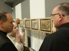 Obchody 86. rocznicy pierwszej deportacji do Auschwitz z udziałem szefowej MKiDN, patronat prezydenta