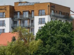 Najpierw biurowiec w Katowicach, teraz czterogwiazdkowy hotel w Gdyni. Górniczy gigant pozbywa się kolejnych nieruchomości