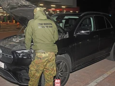 Drogie SUV-y miały trafić na Wschód. Straż Graniczna odzyskała je w ostatniej chwili