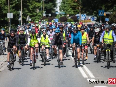 Dni Świdnicy na sportowo. Rowerzyści opanowali miasto, sportowy piknik na boiskach OSiR