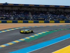 Reset na torze. Długi sprint do mety po aucie bezpieczeństwa w Le Mans i wielka szansa Polaków