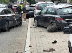 Kierujący BMW wjechał w 6 pojazdów na Pradze-Północ