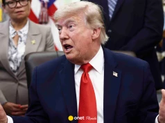 Mowa ciała Donalda Trumpa go zdradza. Ekspert: coraz trudniej trzyma się w ryzach