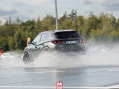 Koniec taryfy ulgowej. Resort chce wysyłać niepokornych nowych kierowców na tor