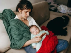 "Najbardziej samotna jestem wtedy, gdy mąż jest w domu". Mama dwójki dzieci wyznała smutną prawdę