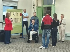 Stracił nogi, gdy pomagał kobiecie. 17-latek ma zamówione protezy, ale to nie koniec dobrych wieści