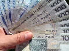 Oferują 5-10 tys. zł miesięcznie. Ogłoszenia o pracę zmieniają się masowo