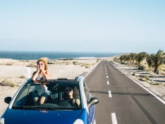 Transport na urlopie - jak najwygodniej poruszać się po Costa Blanca i Costa del Sol?