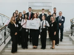 Weszli do Sejmu i zaskoczyli posłów. Polscy uczniowie pokazali technologię przyszłości!