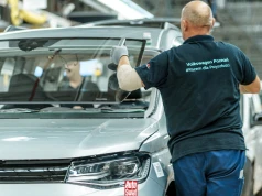 Podwójna pensja dla pracowników Volkswagena w Polsce. To wynegocjowany bonus