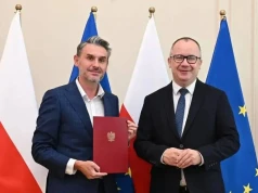 Na wakacjach tankował za pieniądze podatników. Nieoficjalnie: Były wiceminister uniewinniony